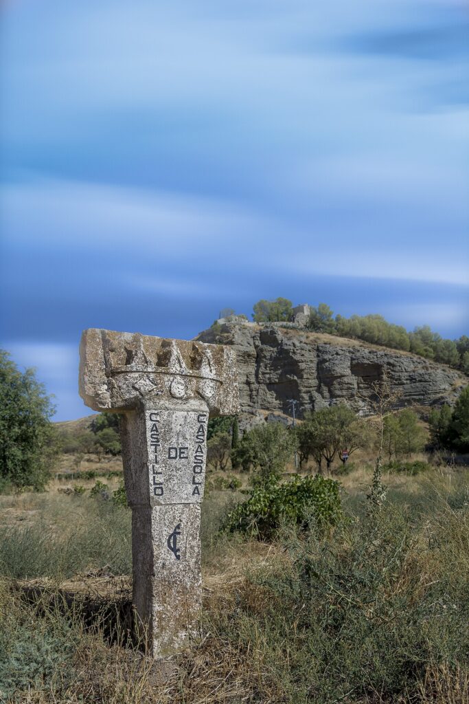 Las ruinas del castillo de Casasola, junto al Tajuña