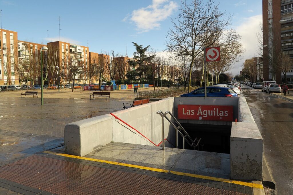 La estación de Cercanías de Las Águilas, abierta en 1976