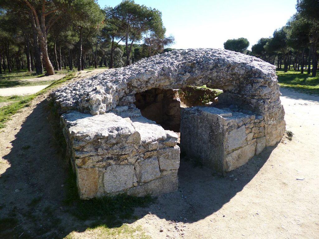 Uno de los búnkeres de la Guerra Civil en la Dehesa de Navalcarbón