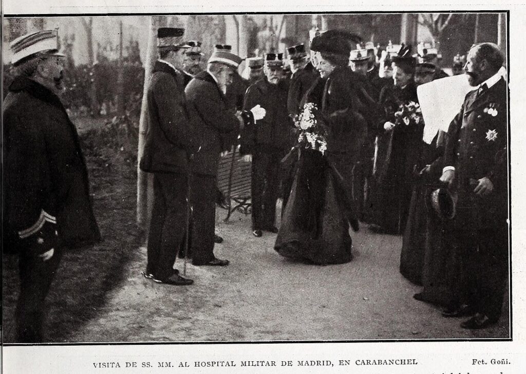Visita de los reyes al Hospital Militar de Carabanchel en 1907, hoy Gómez Ulla
