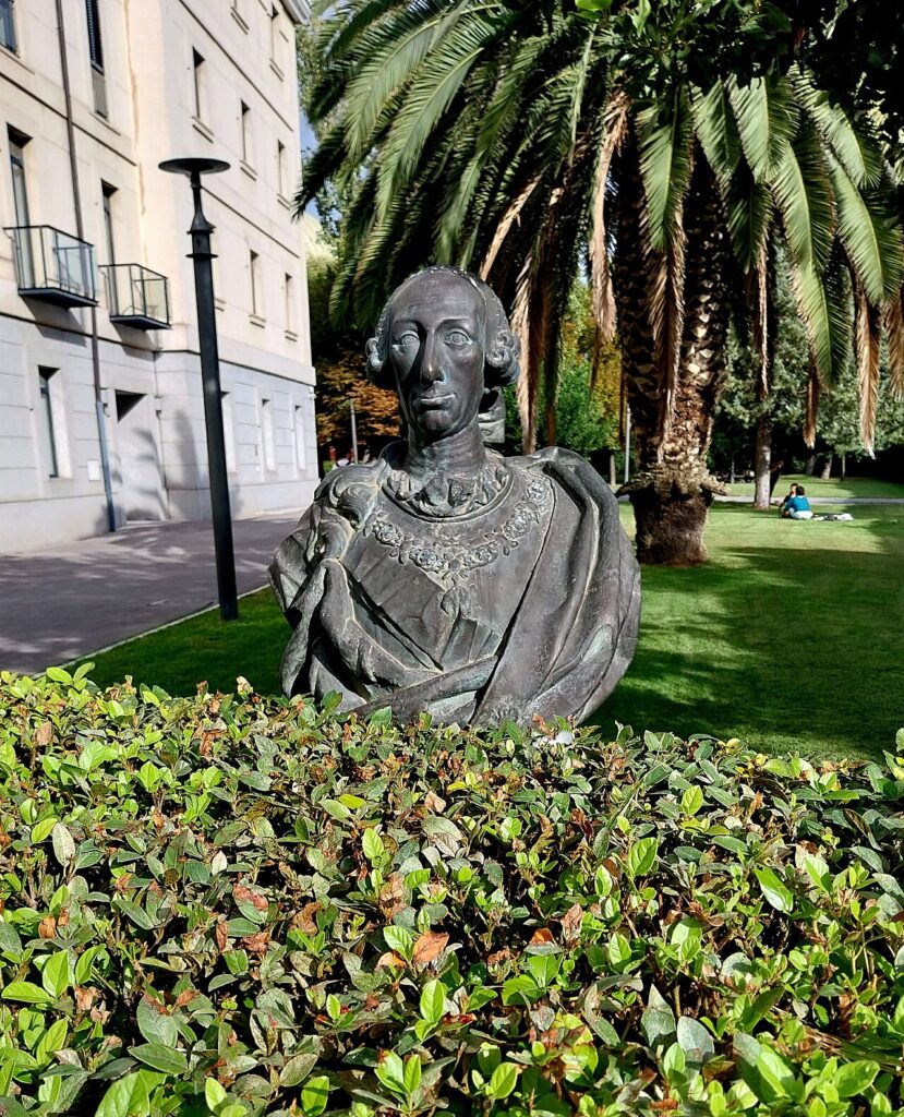 Busto de Carlos III en el edificio Sabatini