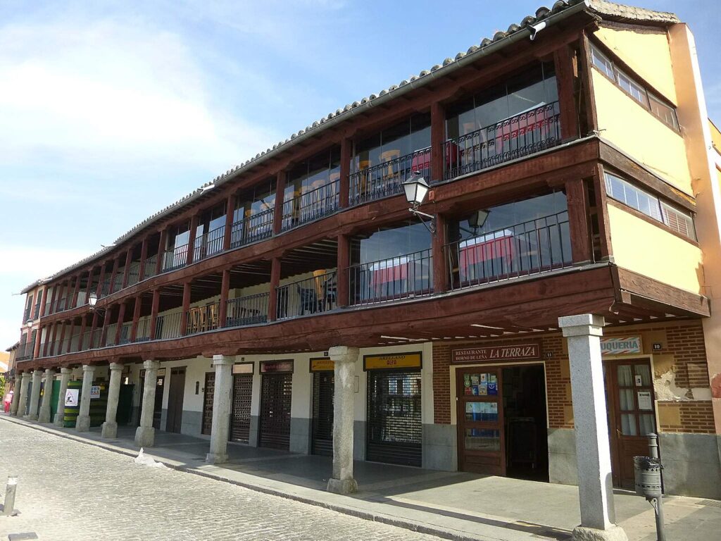 Soportales de la plaza de Segovia
