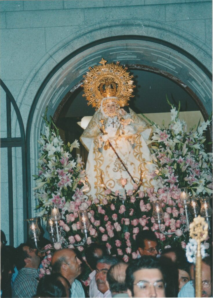 Procesión de Nuestra Señora de la Consolación en el año 2000