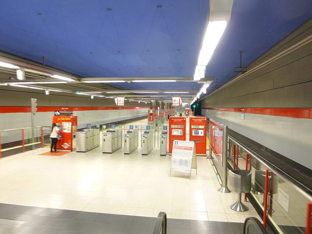La estación de María Tudor del Metro Ligero ML1
