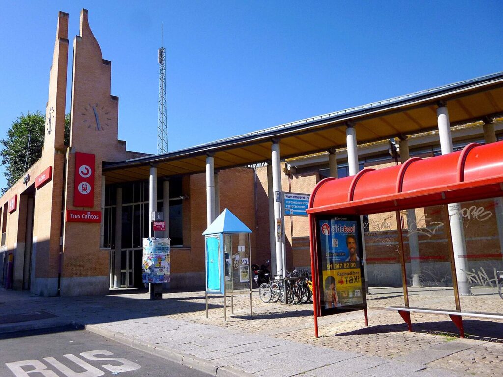 La estación de Cercanías de Tres Cantos, abierta en 1991