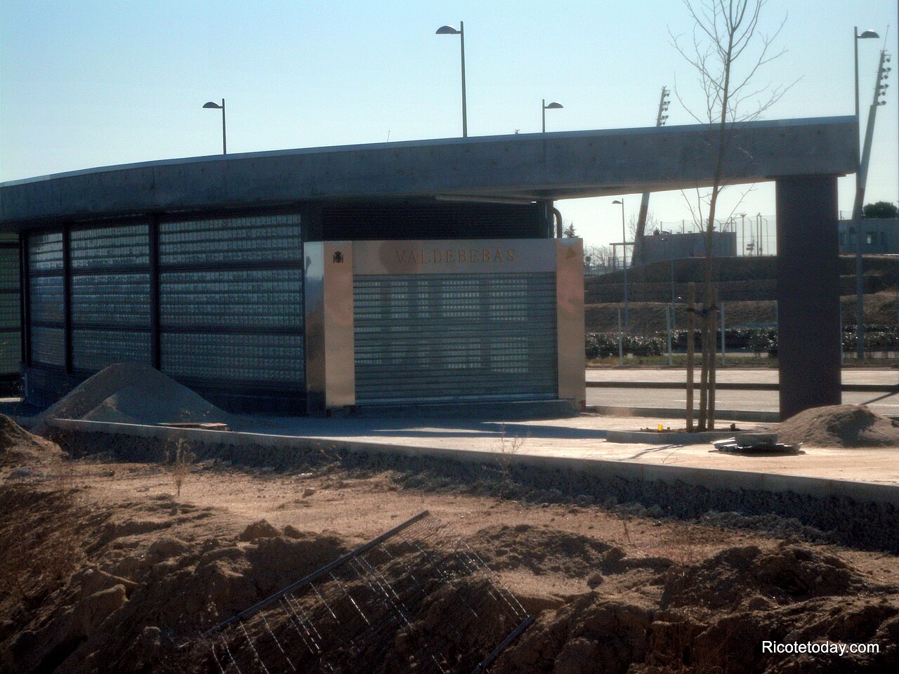 La estación de Cercanías de Valdebebas en 2012, en los primeros años del barrio