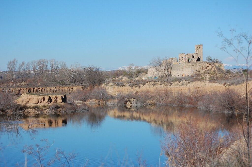 La antigua gravera de Miralrío, hoy laguna