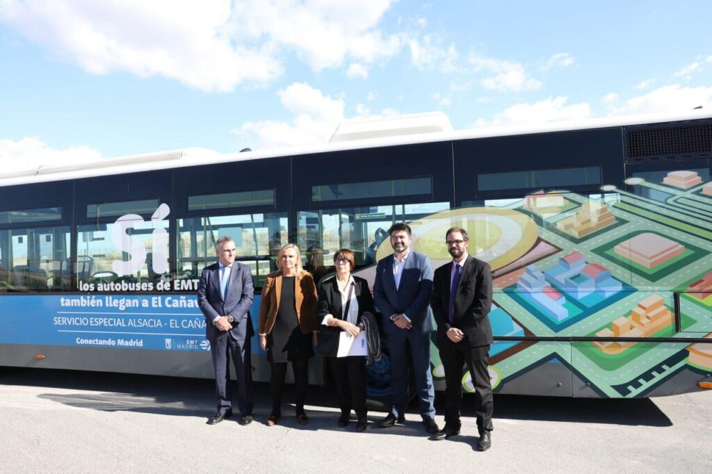 Inauguración de una línea de autobús de la EMT a El Cañaveral