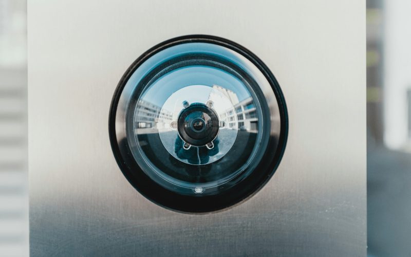 Cómo instalar cámaras de seguridad sin declarar la guerra a la comunidad de vecinos