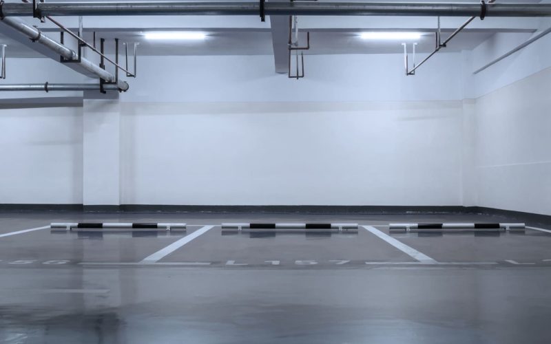 El Tetris del garaje: Cómo evitar que te rayen el coche y otros dramas motorizados bajo tierra